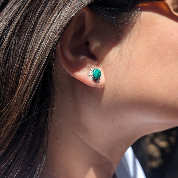 Handcrafted Navajo Turtle Stud Earrings Malachite Stone Native American Jewelry* - Picture 10 of 10